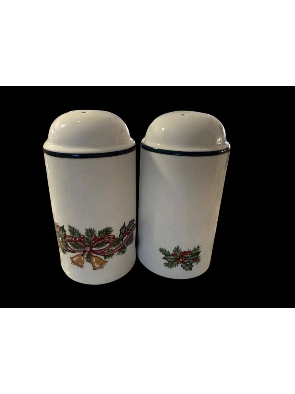 Johnson Bros Victorian Christmas Salt Pepper Shakers England holiday table top